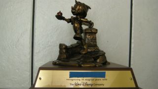 Walt Disney World 35 Year Service Award Pinocchio Statue - -