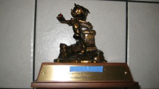 Walt Disney World 35 year service award Pinocchio statue - - 2