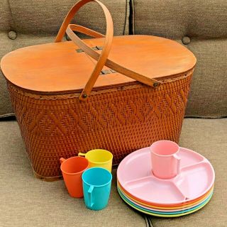 Vintage Red - Man Wicker Picnic Basket With Plastic Dinner Ware Plates Cups
