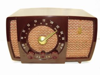 Zenith Art Deco Bakelite Plastic Case Am Fm Tube Radio Model R723 - Great