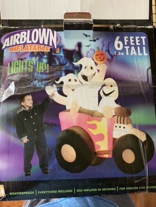 GEMMY 6ft HALLOWEEN INFLATABLE AIRBLOWN 3 GHOST IN A HOTROD Race Car lights up 2