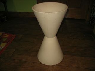 Scarce Lagardo Tackett Mid Century Modern Double Cone Art Pottery Planter 1960s