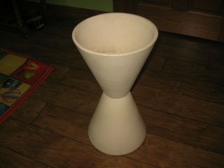 Scarce Lagardo Tackett Mid Century Modern Double Cone Art Pottery Planter 1960s 2