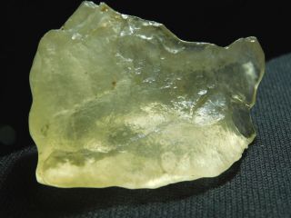A Big Semi Translucent 100 Natural Libyan Desert Glass From Egypt 47.  1gr E