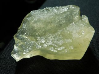 A Big Semi Translucent 100 Natural Libyan Desert Glass From Egypt 47.  1gr e 6