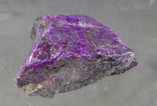 dkd 36N/ 225.  9grams Purple Sugilite hints of Richterite rough 4