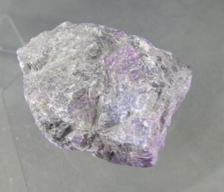dkd 36N/ 225.  9grams Purple Sugilite hints of Richterite rough 6