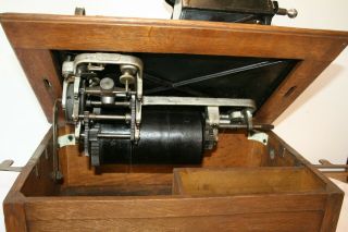 Edison Concert Cylinder Phonograph w/ Horn,  Model D Reproducer,  Crank,  Oak Case 4