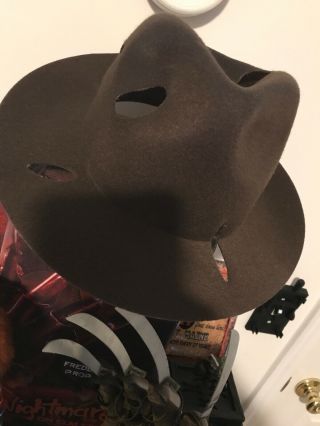 WFX Inferno Part 4 Freddy Krueger Silicone Mask With Sweater - xs,  Glove And Hat 3