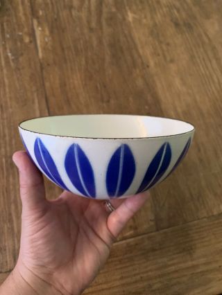 Rare Cathrineholm Lotus Bowl Cobalt Blue On White Enamel Mcm 5.  5 Scandinavian