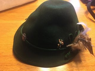 Vtg Child Size German Bavarian Green Felt Alpine Hat Feather 4 Souvenir Pin