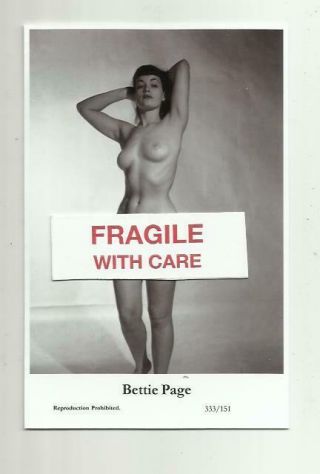 N480) Bettie Page Swiftsure (333/151) Photo Postcard Film Star Pin Up