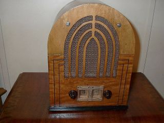 Antique Radio 1933 Stewart Warner " Troubador "