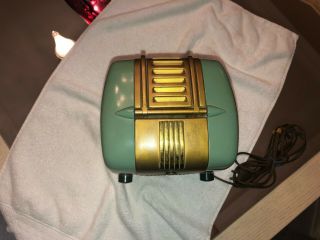 Westinghouse Refrigerator Radio H - 125 Color,  Parts,  and Carrying Case 3