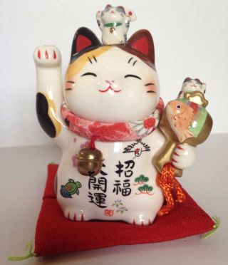Japanese Porcelain Maneki Neko Luck Fortune 4.  5 " Lucky Cat Kittens Made In Japan