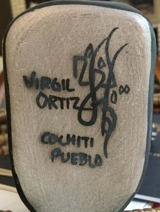 Virgil Ortiz Pottery Figure M: 10.  5” T5.  5”W (old Style Mono) 5