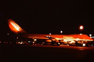 35mm Colour Slide Of Avianca Boeing 747 - 259b Hk - 2980 At Night