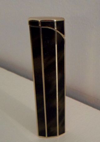 Vintage Elegant Black Enamel And Golden Lighter