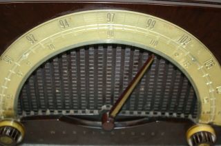 Collectible Rare 1952 Westinghouse Bakelite Tube Radio Model 389T7. 3