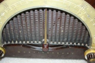 Collectible Rare 1952 Westinghouse Bakelite Tube Radio Model 389T7. 6