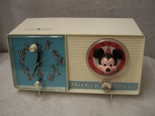 1960 General Electric White Mickey Mouse Tube Clock Radio Model C2418a