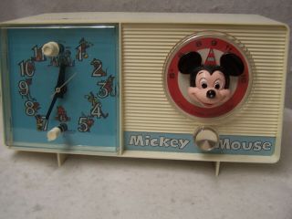 1960 GENERAL ELECTRIC WHITE MICKEY MOUSE TUBE CLOCK RADIO MODEL C2418A 2