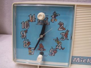 1960 GENERAL ELECTRIC WHITE MICKEY MOUSE TUBE CLOCK RADIO MODEL C2418A 4