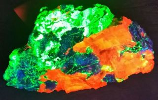 Fluorescent Hardystonite Clinohedrite Willemite & Calcite Crystal Franklin USA 2