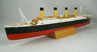 R.  M.  S Titanic Break Away Toy Boat Submersible Model 16 Inches Long 3