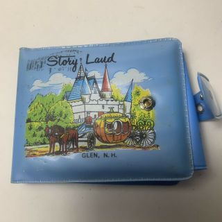Vintage Story Land Glen Hampshire Plastic Blue Wallet