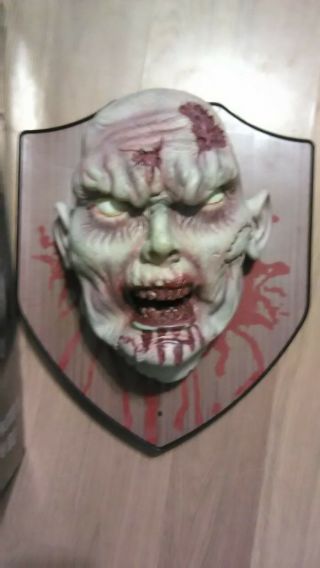 Lifesize Animated Zombie Head Wall Plaque Spirit Halloween Prop Decoration 2