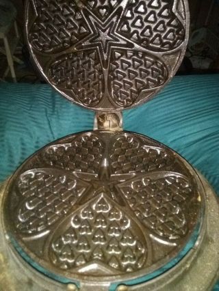 Griswold Cast Iron 18 Heart & Star Waffle Iron Low Base Erie Pa Pat 