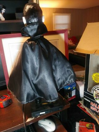 DRACULA ANIMATED UNIVERSAL STUDIOS MOTION - ETTE,  PRE - OWNED.  W/BOX TELCO 1992 7