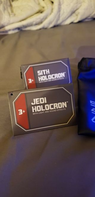 Disneyland Star Wars Galaxy’s Edge Sith Jedi Holocron with Kyber Crystals 7