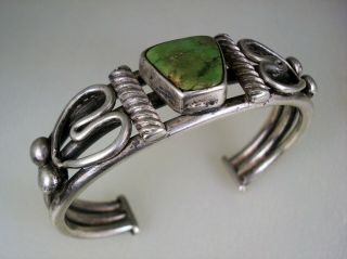 Early Navajo / Pueblo Silver Wirework & Natural Turquoise Bracelet