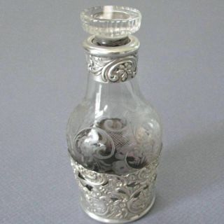 Antique Etched Crystal Scent Perfume Bottle Répoussé Silver Figural Germany