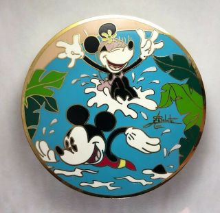 Elisabete Gomes - Mickey Mouse & Minnie Mouse Swimming Pin - Le 100