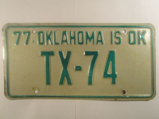 License Plate Car Tag 1977 Oklahoma Tx 74 Texas County Low Number [z289e]