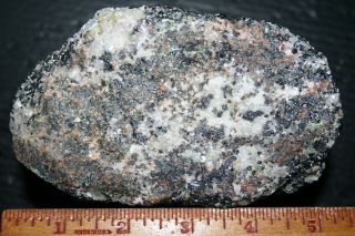 Esperite,  willemite,  calcite,  hardystonite fluorescent minerals,  Franklin,  NJ 2