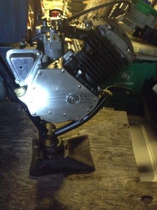 whizzer motorbike engine 2