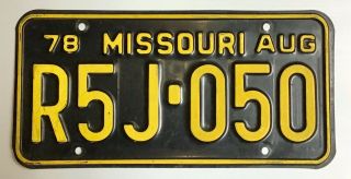 Vintag Single Aug 1979 Missouri 6 Number R5j - 050 Black And Yellow License Plate