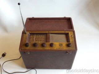 Vintage Hallicrafters S - 72r Portable Tube Radio W Built In Antenna