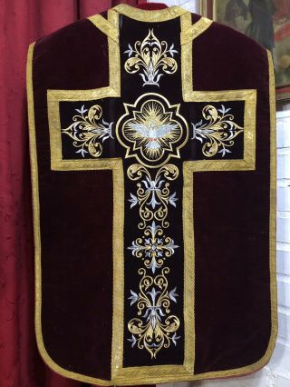 Red Embroderie Roman Chasuble,  Vestment,  Chalice,  Monstrance,  Reliquary