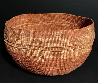 Fine Large 10.  5” Northern California Basket,  Twined,  Bear Grass,  C1900