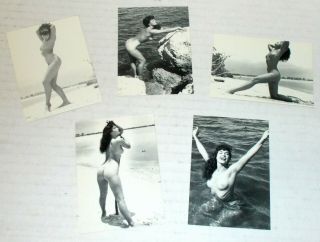 BETTIE PAGE BEACH BUFF PROMO CARD SUB - SET Bunny Yeager PIN - UPS 21st Cent Archive 3