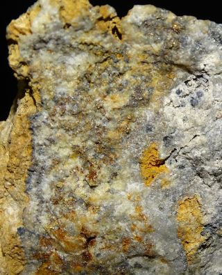 Mw: Native GOLD and Tellurium in Quartz - Katie Mine,  Basin,  Montana - 3