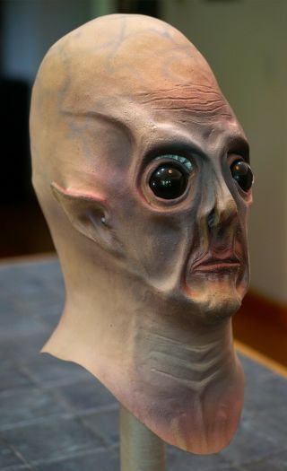 KREM Distortions Unlimited Collectible Latex Mask - 2