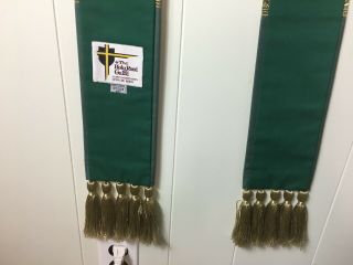 GREEN & GOLD VESTMENT WITH STOLE,  HOLY ROOD GUILD 8