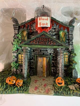 Hawthorne Village Munsters The Blood Bank & Trust Halloween Niob