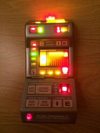 Star Trek First Contact Mark IX Science Tricorder Brent Spiner Signature Ed EFX 2